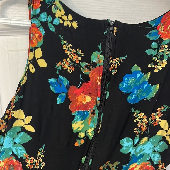 3 for 30! High neck Jolie floral dress - Picture 3 of 4